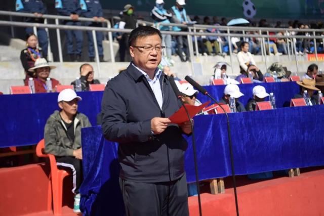 卡尔能否在世界杯证明自己比梅西强？穆勒：你跟他签了啥合同吗？